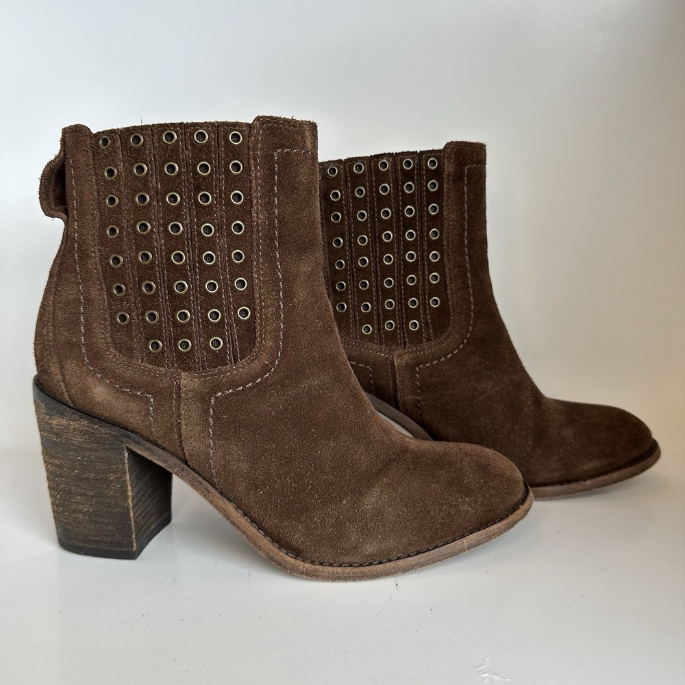 Trask Tina Booties Women Size 6.5 M Brown Soft Suede Ankle Fashion Boots Western